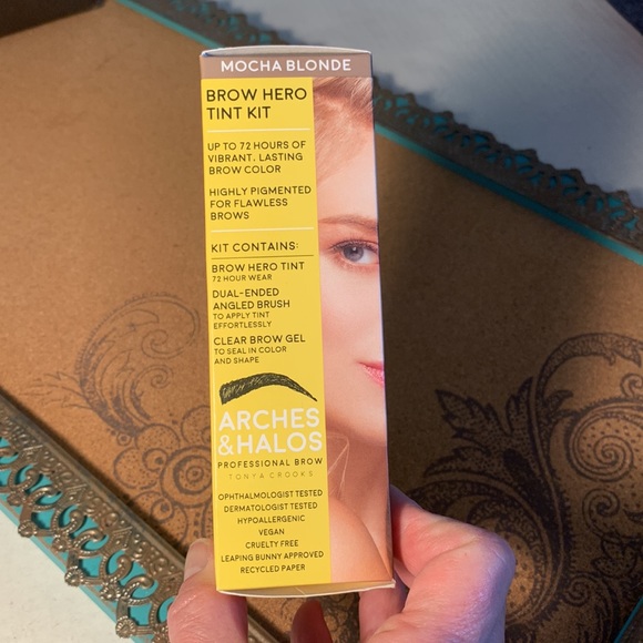 ARCHES & HALOS Professional Brow Tint Kit - Picture 4 of 5